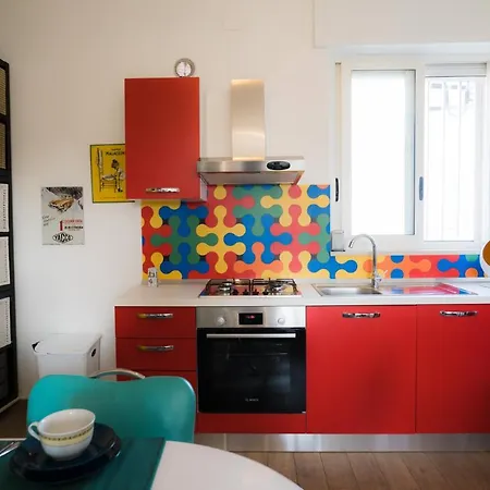 Hollywood Near Station With Parking Apartment *